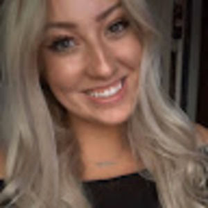 Meet your Posher, Alexandra